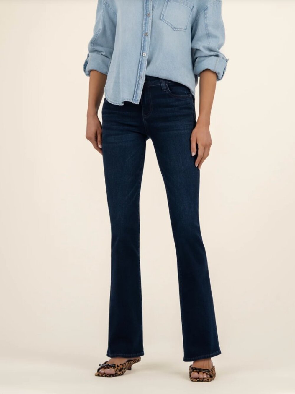 KUT Natalie Bootcut Bootleg Dark Denim Jeans Size 10 NWT Midrise